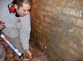 Condensation control - Lambeth, South East London - Glen Services Limited - Dry rot repair